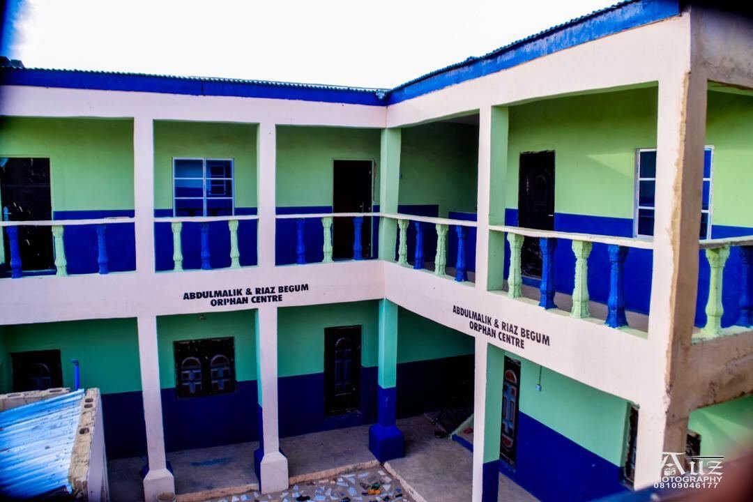 The centre courtyard and classrooms